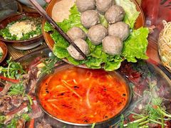 -毛辣果·贵州红酸汤牛肉火锅(西单店)