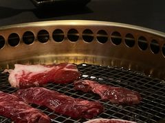 -铭牛烧肉·和牛海鲜自助(高新月牙湖店)