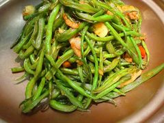 砂锅扁豆丝-珊海荟海鲜楼·天津菜·海肠捞饭·皮皮虾锅贴王(佛罗伦萨店)