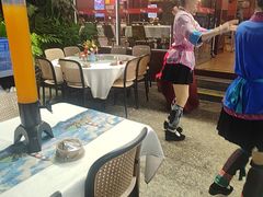 -刘姐啤酒鱼民族演艺餐厅(西街总店)