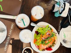 -Chom Cafe and Restaurant