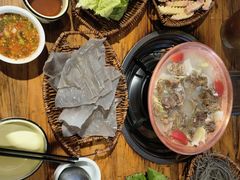 -阿婆情腊排骨火锅(金虹路店)