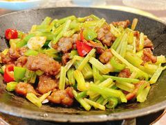 -巴依兄弟西域美食(机场店)