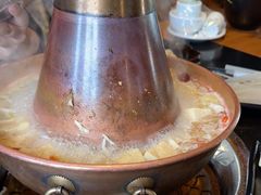 -果松木炭酸菜铜火锅·外婆参鸡汤