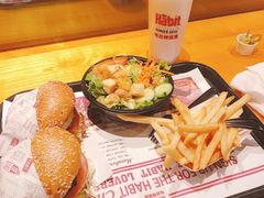 -The Habit Burger Grill 哈比特汉堡(复兴soho店)