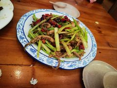 干煸鱿鱼-聚发号清真菜馆