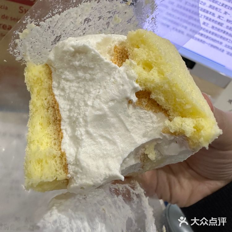 第一次吃到那么大的盐面包[惊讶]