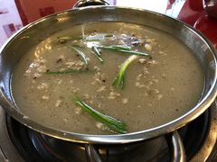 -老石黑山羊毛驴肉火锅(金凯广场店)