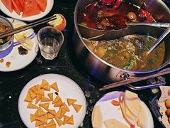 -唯爱KTV聚会餐厅(仙林东城汇店)