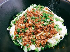 招牌豌杂面-丽影重庆小面(定西路店)