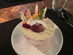 草莓奶冻-AZUL by FUEL蓝色·法式酒馆(琶醍店)