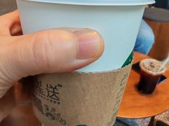 -星巴克(上海虹桥新天地二店)