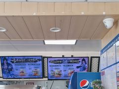 -华莱士·全鸡汉堡(财经学院店)