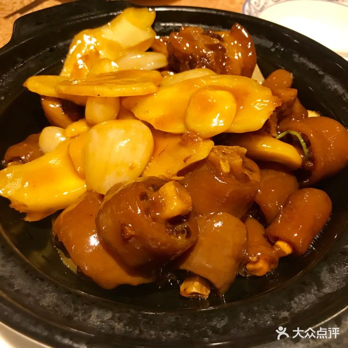 御品膳猪尾煲图片 - 第1张