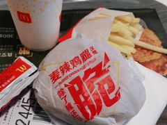 -麦当劳(东方时代广场分店)