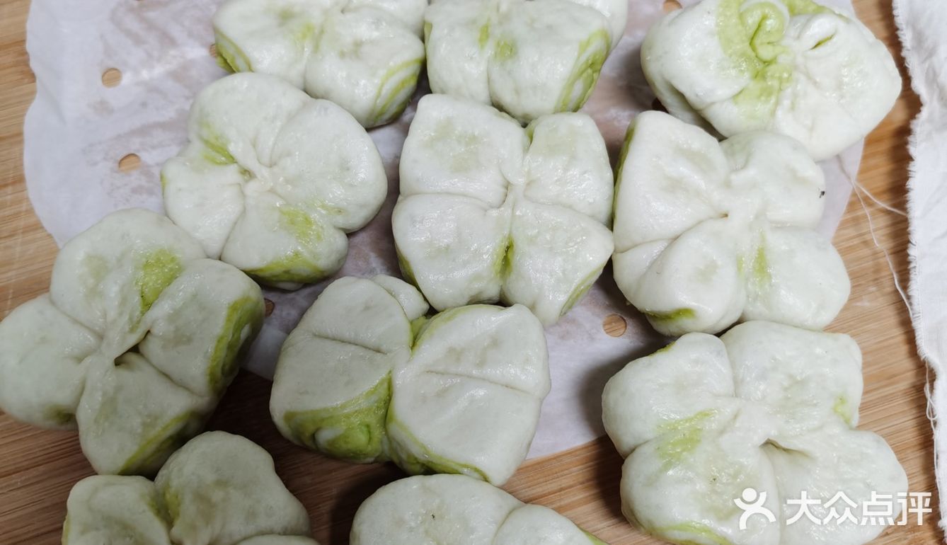 小馒头[礼花][礼花][礼花]