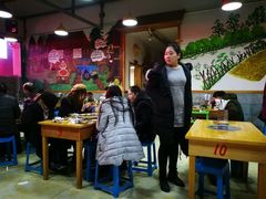 大堂-娜娜大盘鸡(金谷园路店)