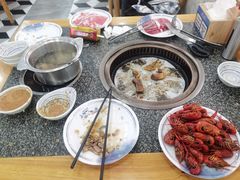 -锤头鲨毛肚海鲜烤肉自助餐厅(国购广场店)