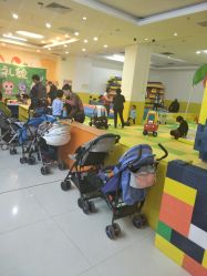 -玩塾品格乐园(宇宙太空龙旗店)