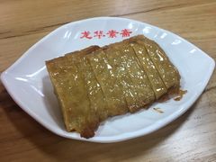 -上海市龙华烈士陵园