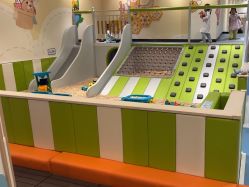 -meland亲子乐园•派对•研学(苏州悠方购物中心店)