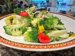 -东华假日酒店自助餐