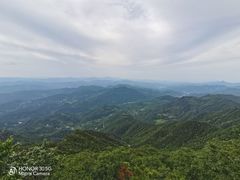 -罗田薄刀峰风景区