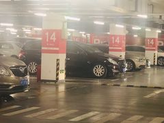 -虹桥火车站-停车场