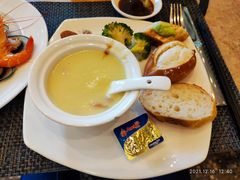 -怡聚轩全日制自助餐厅(大中华喜来登酒店)