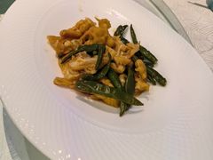 -赶海部落海鲜城(海阳路店)