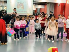 -舞霖精灵国际舞蹈教育中心(华创生活广场店)