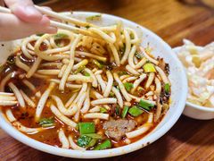 招牌羊肉粉-遵义虾子张六羊肉粉(普陀路店)