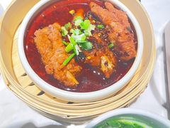 -渝是乎川渝小炒(新世界百货望京店)