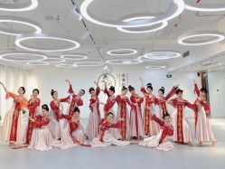 -深舞形体民族舞蹈工作室