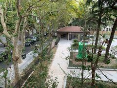 -穹六人间 people 6(岳阳路店)