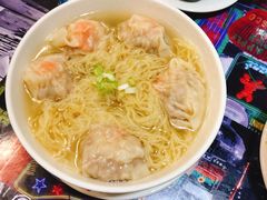 鲜虾云吞面-表妹香港靓点餐厅