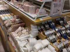 -名创优品(天津市河东万达广场店)