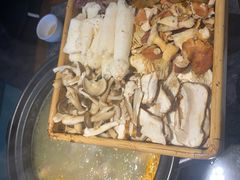-宣威山野人家·传统云南菜(金碧店)
