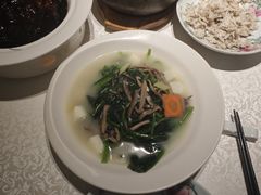 -维园悦谱·海派家常菜(乌鲁木齐南路店)
