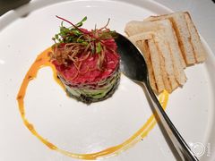 牛肉塔塔配牛油果黑橄榄酱-Solo(衡山路店)