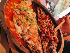 -鸣记脆皮烤鱼(三八广场店)