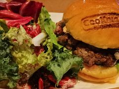 鹅肝牛肉汉堡-Cooking Man(中懋天地店)