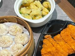 -莱莱小笼·乔艾