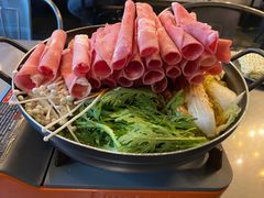 部队锅-MI WU FACTORY米屋美食工厂餐厅(绿地店)