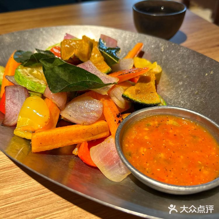 一家可以从早坐到晚宜茶宜酒的有趣场所～🏄