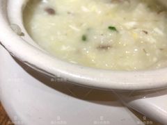 滑蛋牛肉粥-梁记粥铺(开元地中海店)