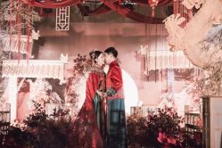 -艾朵婚纱