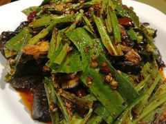 大香菜拌鸡脚-赤宴·川菜(玉林店)
