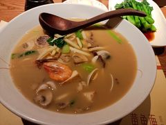 -荣家黄鱼面(前滩太古里店)
