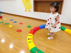 -抱抱熊托育中心(大悦城店)